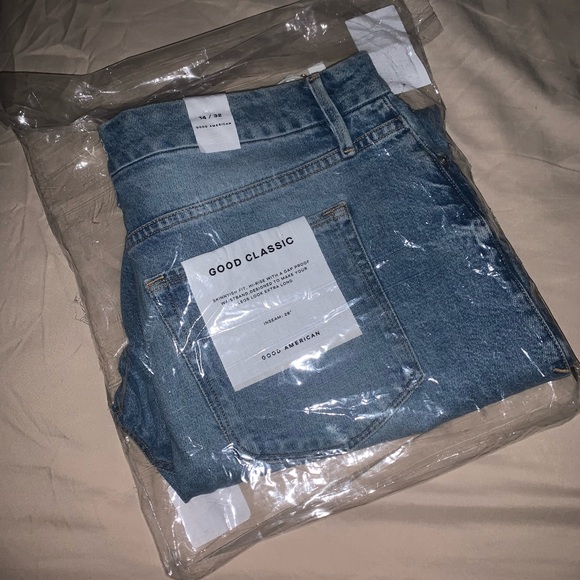 Good American Distressed Straight Leg Jeans - Picture 7 of 8